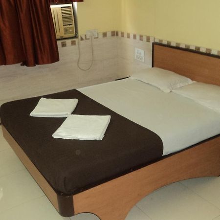 Kalyān Girija Payyade Hotel المظهر الخارجي الصورة