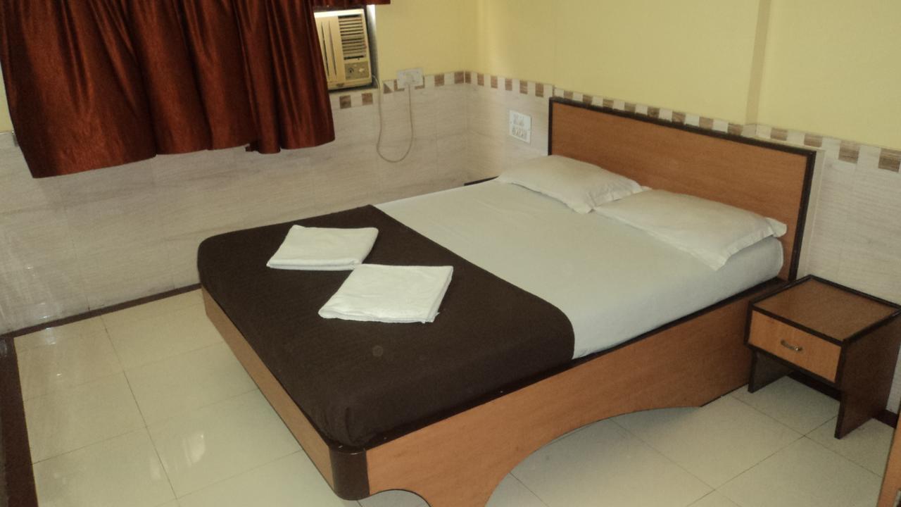 Kalyān Girija Payyade Hotel المظهر الخارجي الصورة