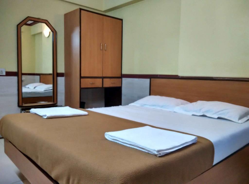 Kalyān Girija Payyade Hotel المظهر الخارجي الصورة
