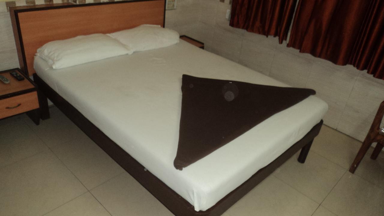 Kalyān Girija Payyade Hotel المظهر الخارجي الصورة