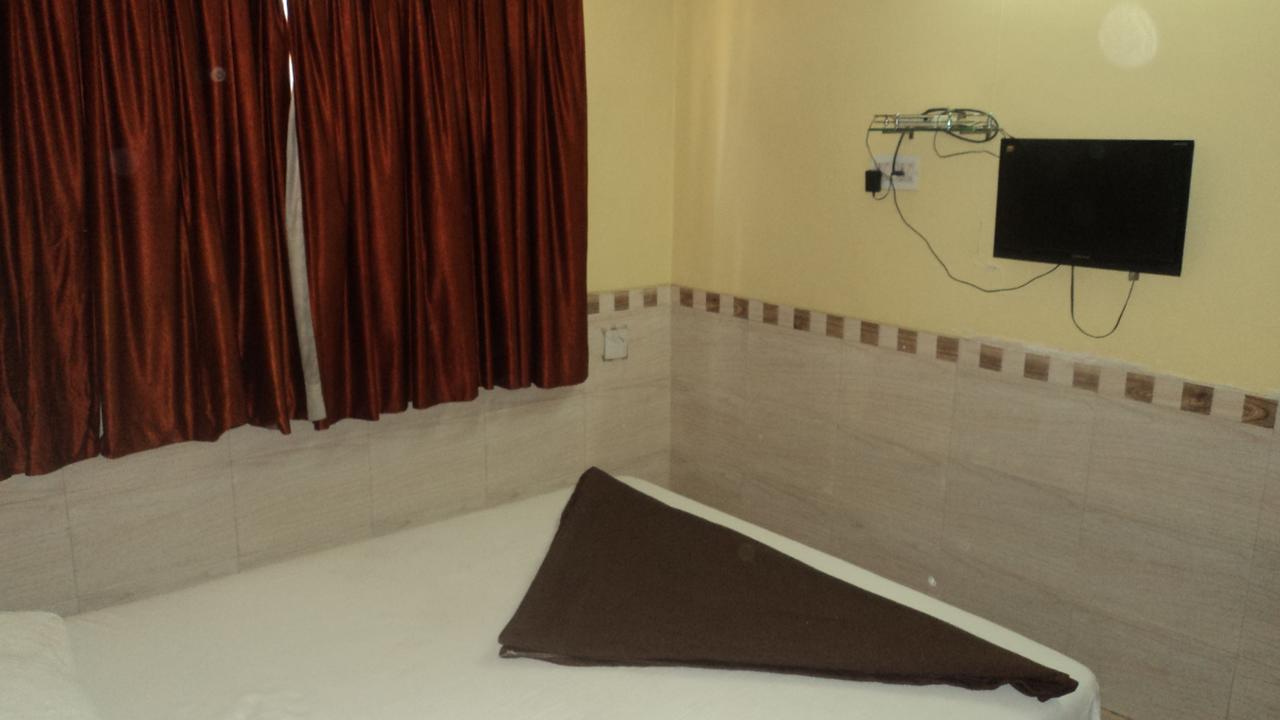 Kalyān Girija Payyade Hotel المظهر الخارجي الصورة