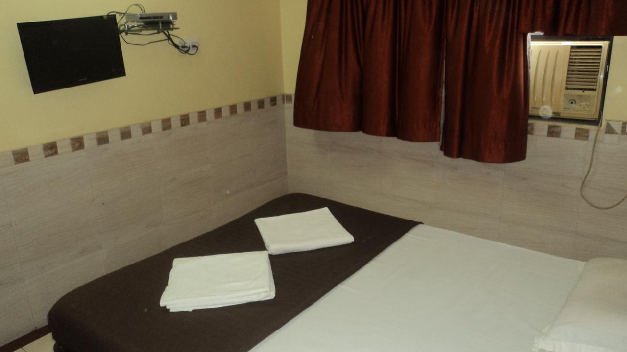 Kalyān Girija Payyade Hotel المظهر الخارجي الصورة