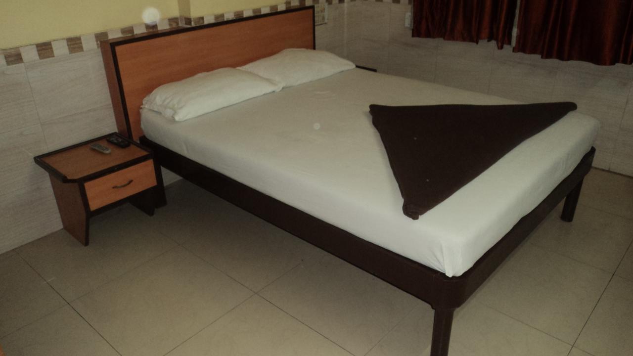 Kalyān Girija Payyade Hotel المظهر الخارجي الصورة